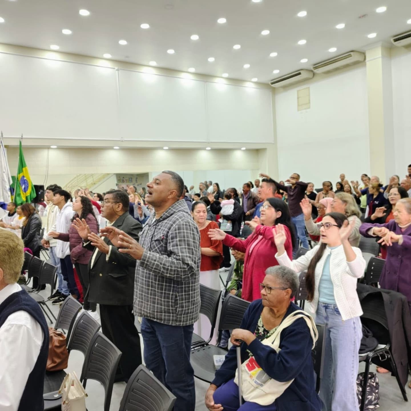 Ministério da Igreja Renovada em crescimento